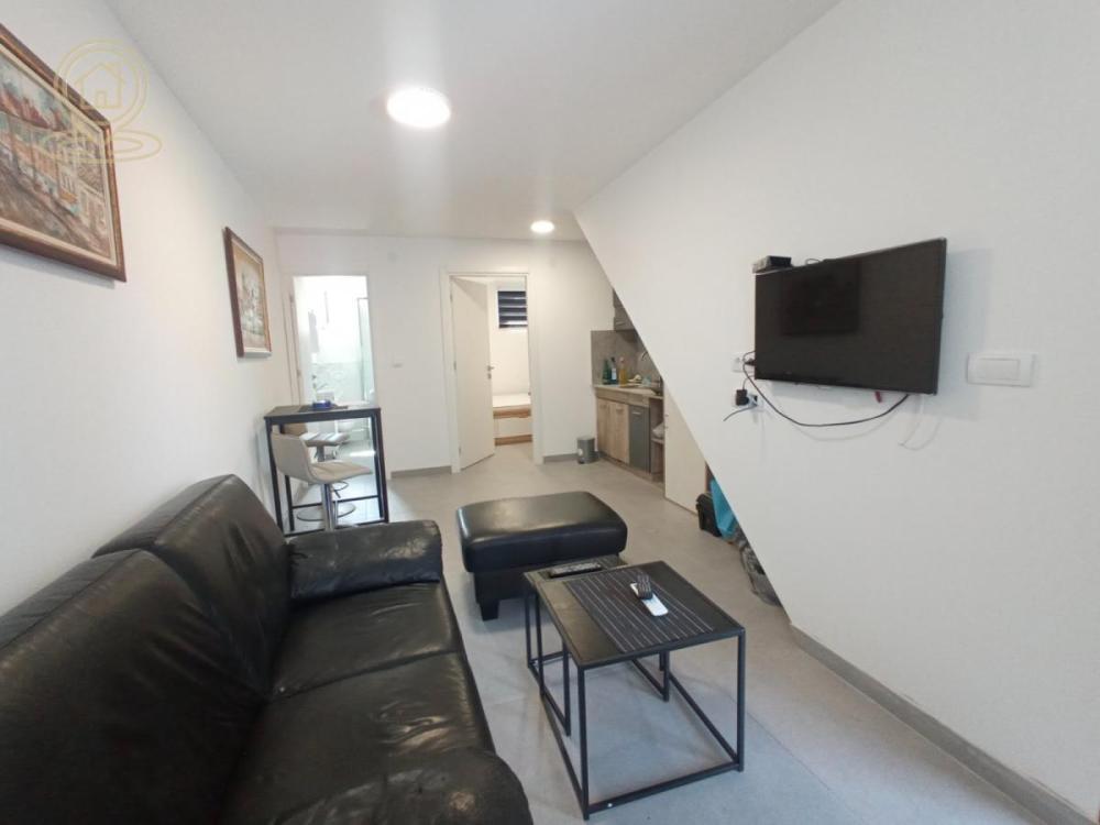 Slika 2 - Jednoiposoban stan za izdavanje, 31m2, 400€