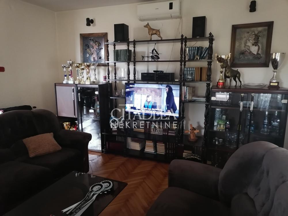 Slika 3 - Vladimira Radojevića,  Kuća za izdavanje, 71m2, 400€