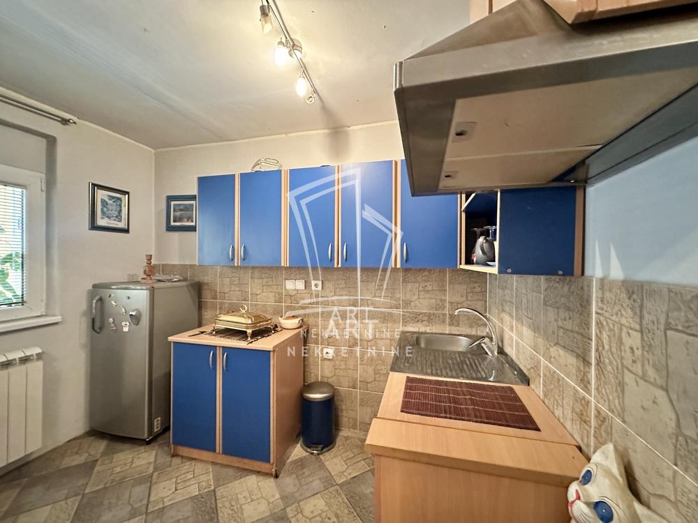 Slika 5 - Đorđa Jovanovića,  Kuća na prodaju, 342m2, 230.000€