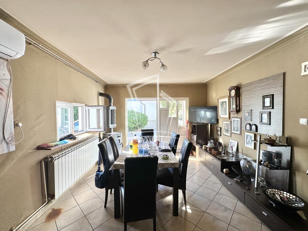 Slika 7 - Đorđa Jovanovića,  Kuća na prodaju, 342m2, 230.000€