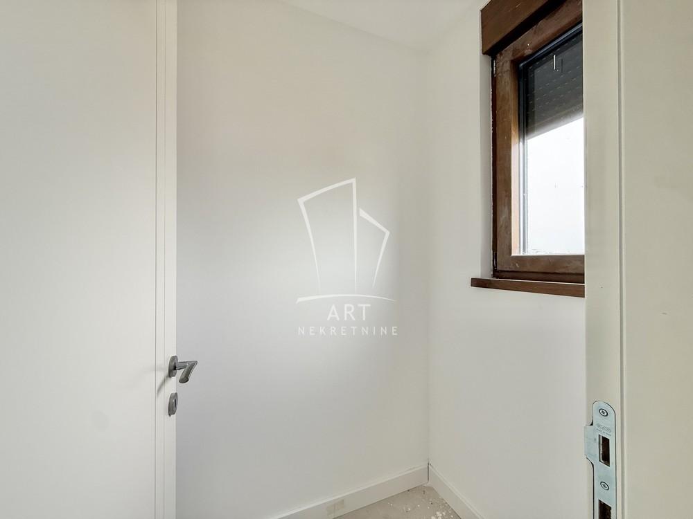 Slika 9 - Pregrevica, Trosoban stan na prodaju, 82m2, 329.000€