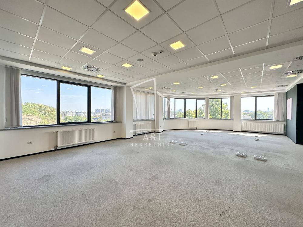 Slika 11 - Zelengorska,  Lokal za izdavanje, 441m2, 4.847€