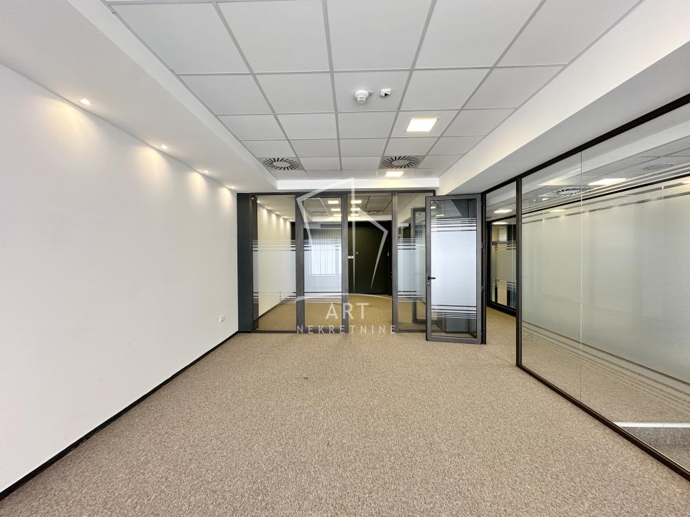 Slika 6 - Zelengorska,  Lokal za izdavanje, 441m2, 4.847€