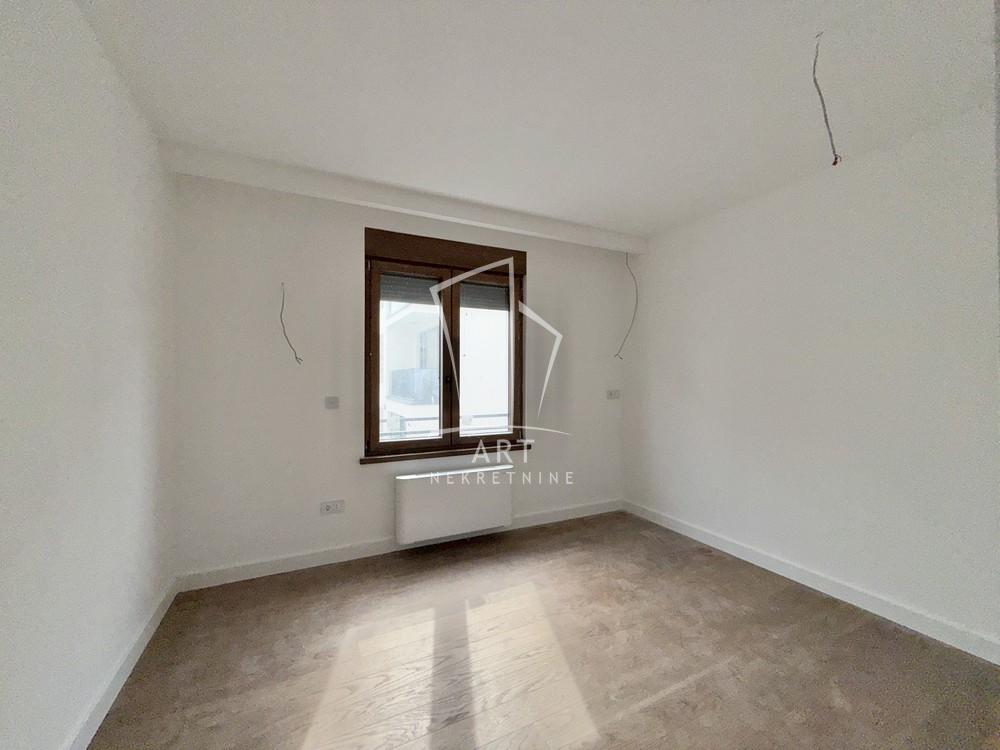 Slika 9 - Pregrevica, Četvorosoban stan na prodaju, 118m2, 383.500€