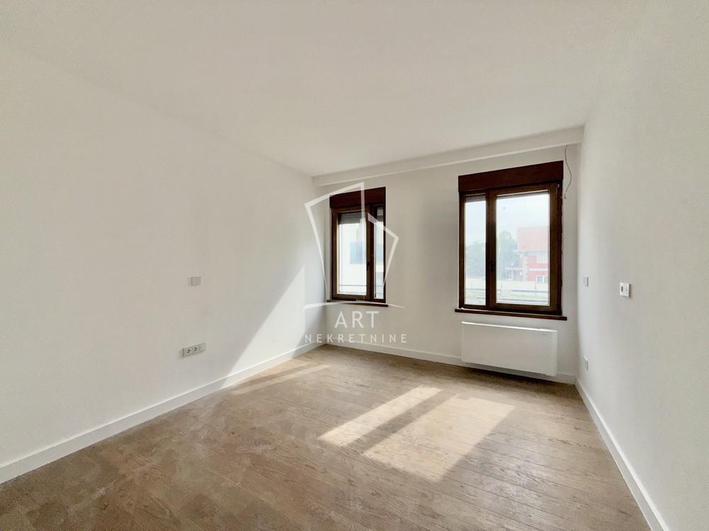 Slika 8 - Pregrevica, Četvorosoban stan na prodaju, 118m2, 383.500€