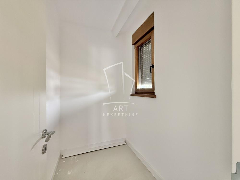 Slika 10 - Pregrevica, Četvorosoban stan na prodaju, 118m2, 383.500€