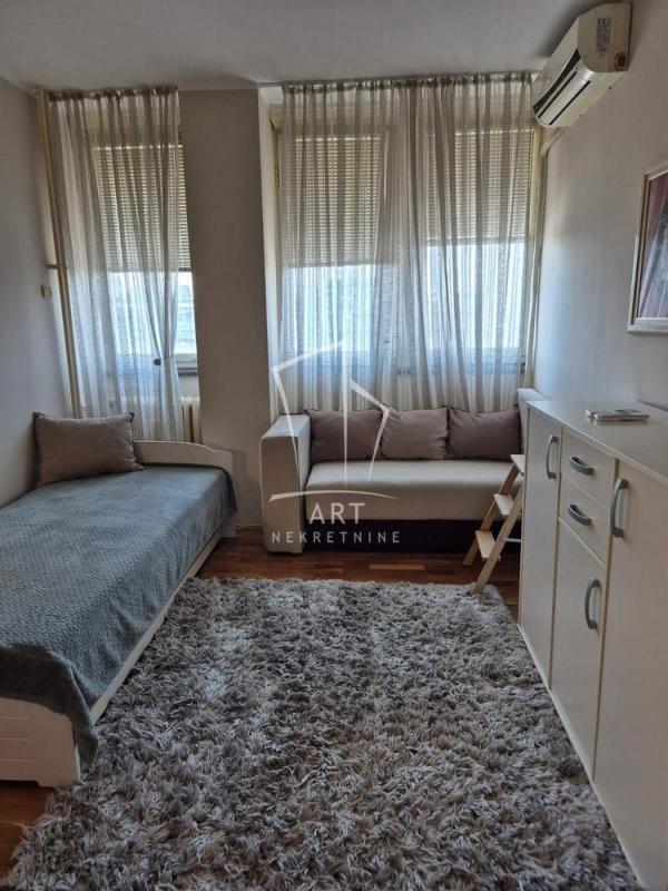 Slika 9 - Bulevar Mihajla Pupina, Trosoban stan za izdavanje, 77m2, 870€