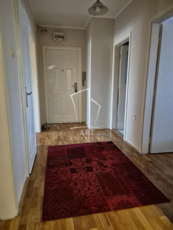 Slika 4 - Bulevar Mihajla Pupina, Trosoban stan za izdavanje, 77m2, 870€