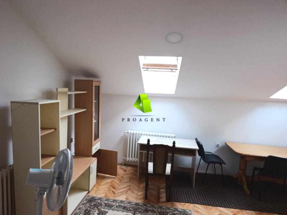 Slika 1 - Jednoiposoban stan za izdavanje, 50m2, 250€