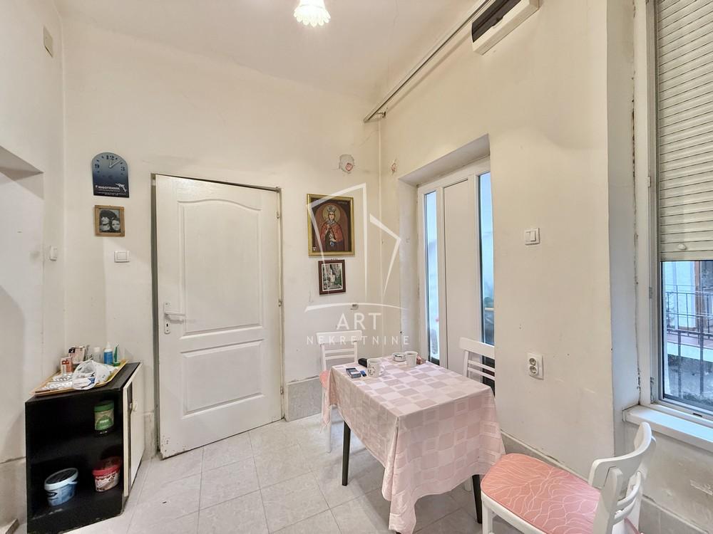 Slika 10 - Komnen Barjaktara, Dvosoban stan na prodaju, 54m2, 160.000€