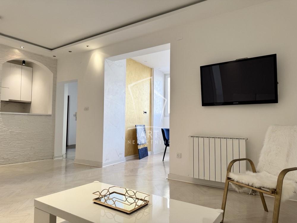 Slika 1 - Gospodar Jovanova, Trosoban stan za izdavanje, 89m2, 1.350€