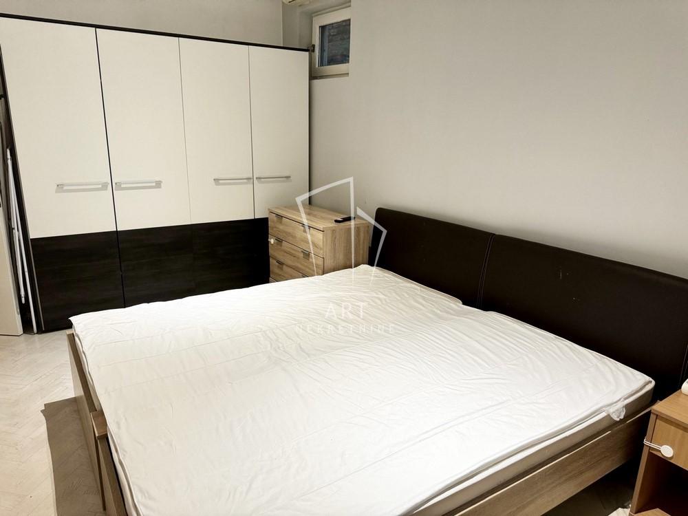 Slika 6 - Gospodar Jovanova, Trosoban stan za izdavanje, 89m2, 1.350€