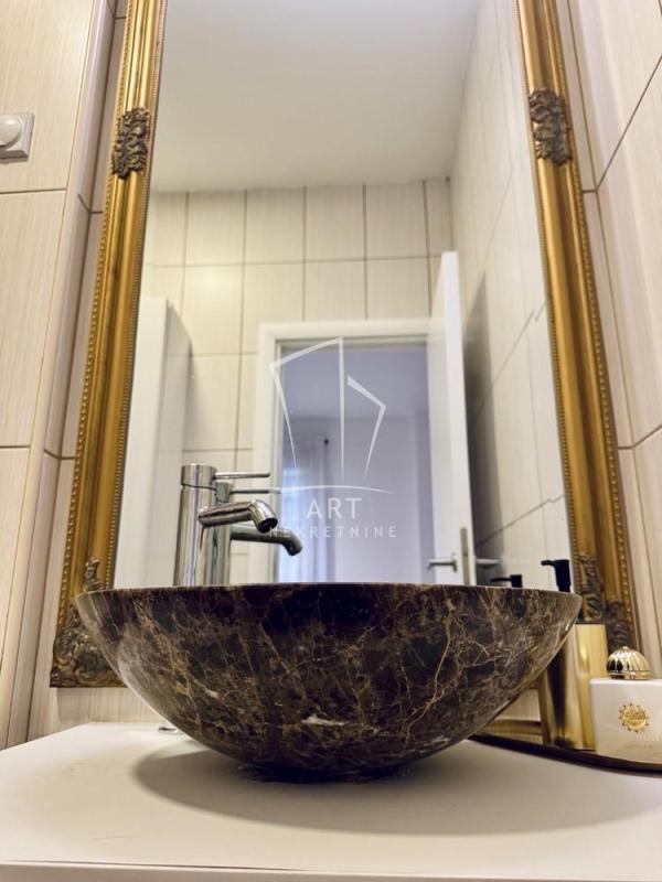 Slika 8 - Gospodar Jovanova, Trosoban stan za izdavanje, 89m2, 1.350€