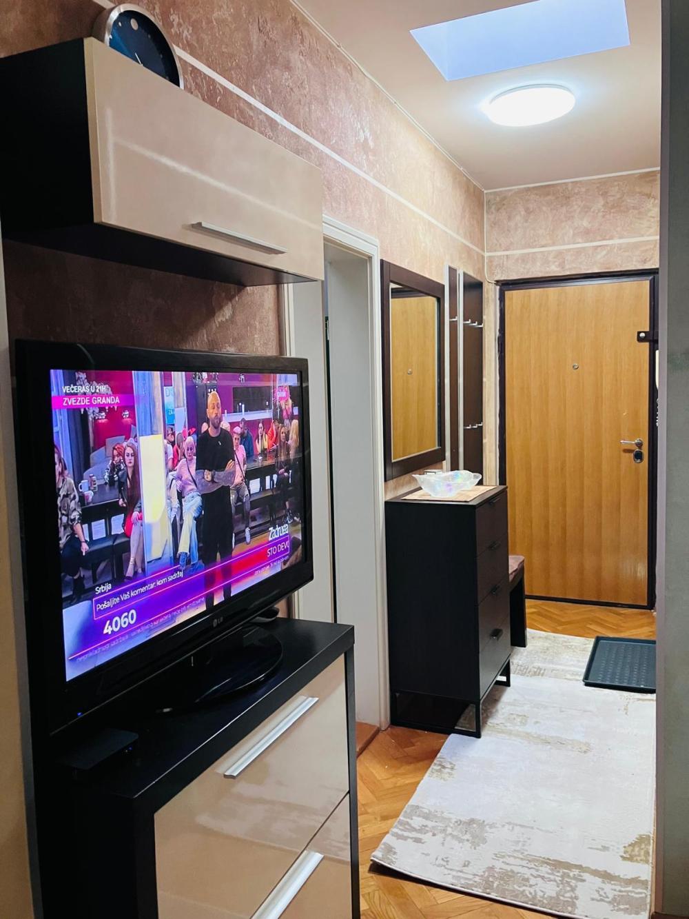 Slika 5 - Sime Igumanova, Dvosoban stan za izdavanje, 65m2, 800€