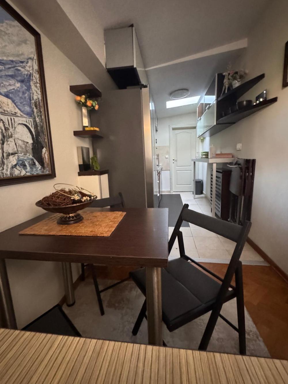 Slika 8 - Sime Igumanova, Dvosoban stan za izdavanje, 65m2, 800€