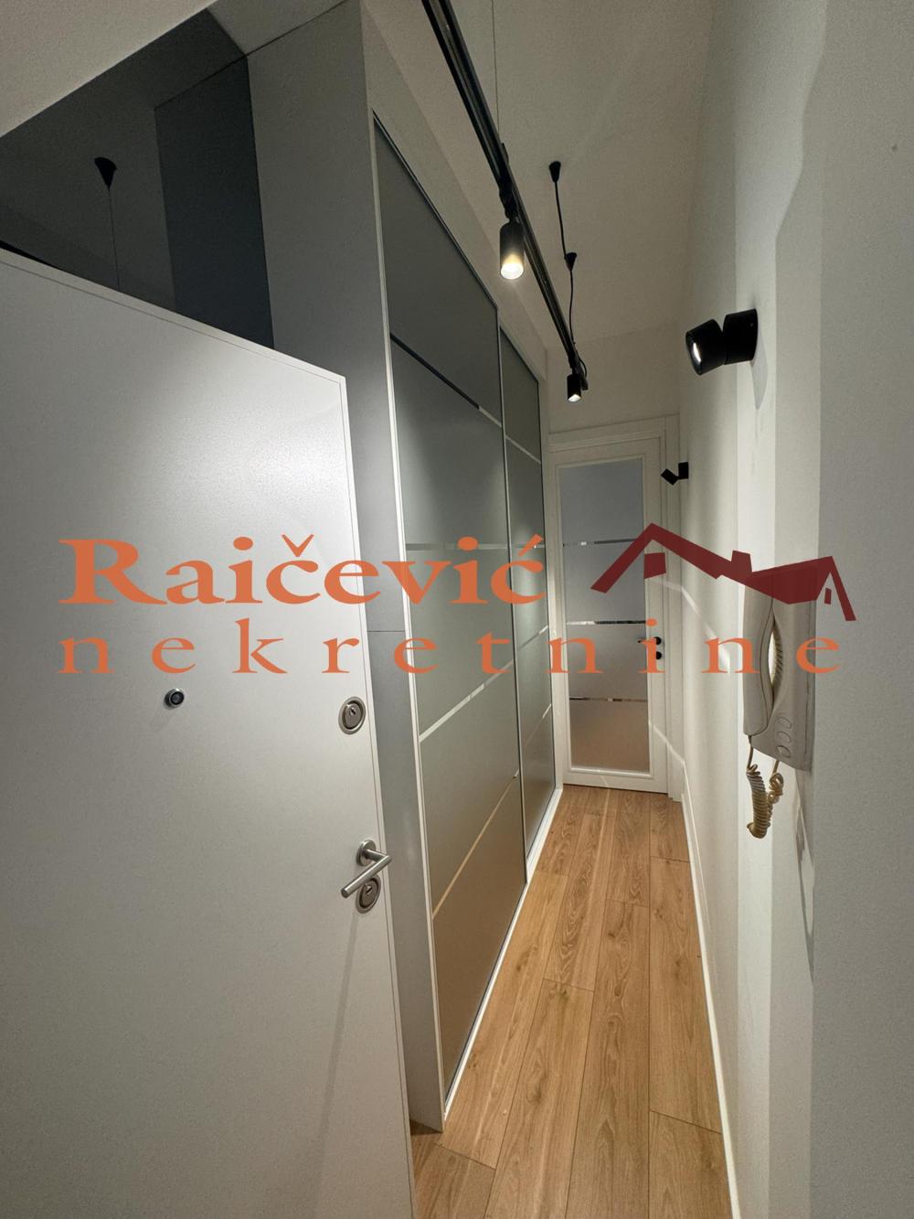 Slika 8 - Cara Dusana, Jednoiposoban stan na prodaju, 33m2, 220.000€