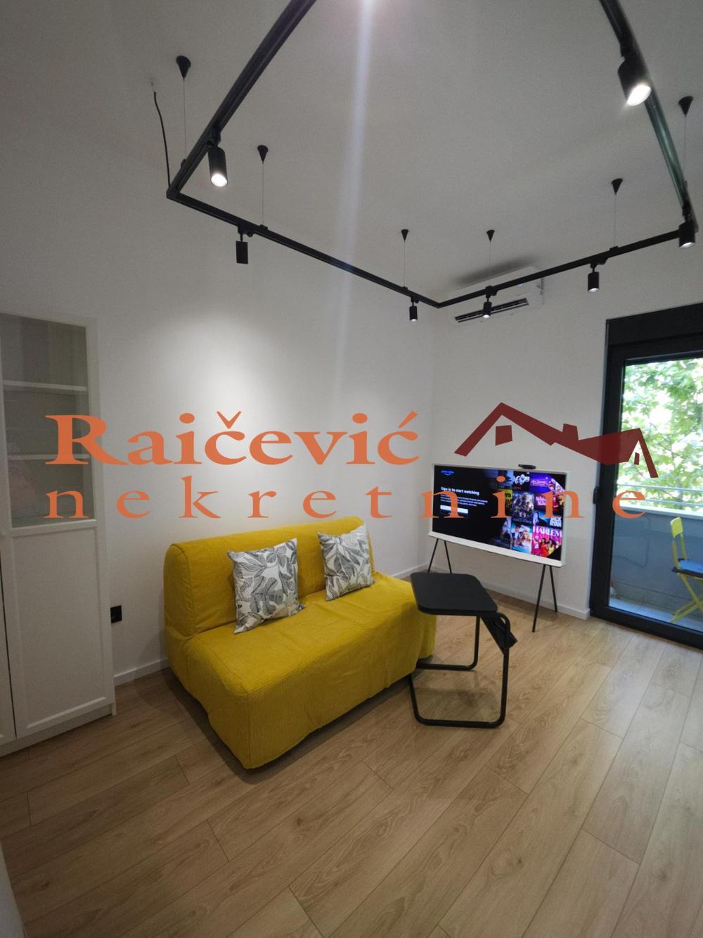 Glavna slika -Cara Dusana, Jednoiposoban stan na prodaju, 33m2, 220.000€