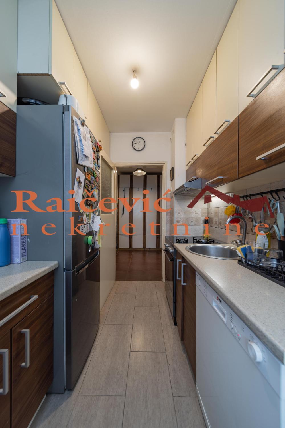 Slika 8 - Jovana Bijelica, Trosoban stan na prodaju, 71m2, 190.000€