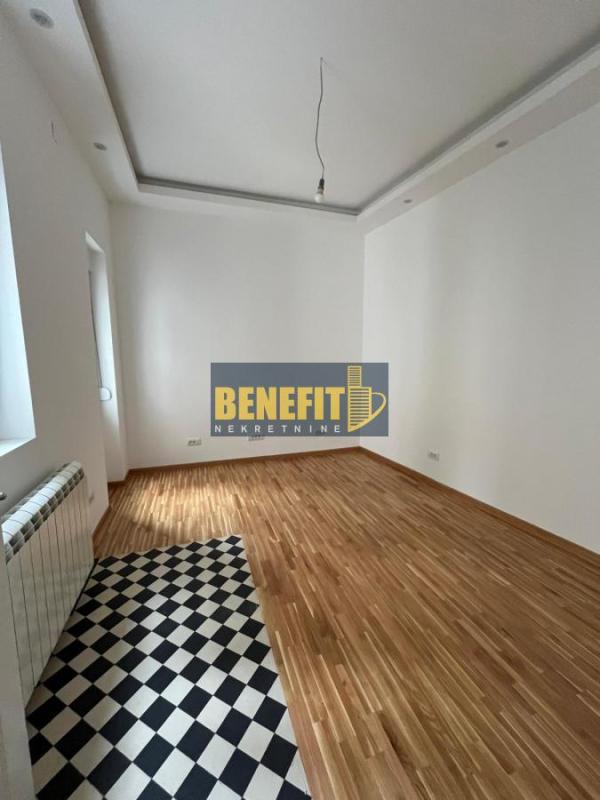 Slika 1 - Četvorosoban stan za izdavanje, 90m2, 1.300€