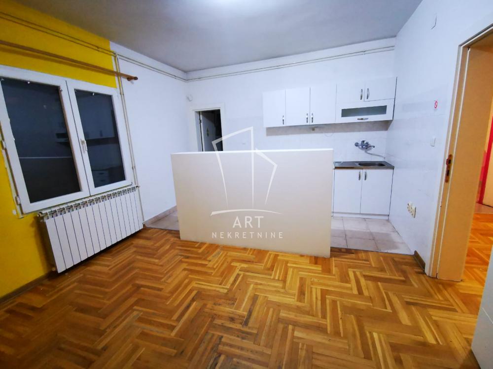 Slika 6 - Čedomilja Mitrovića, Kuća za izdavanje, 520m2, 3.700€