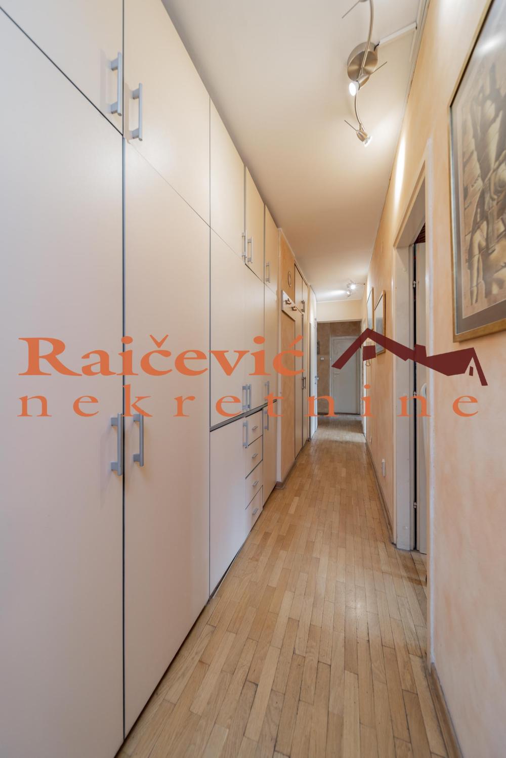 Slika 11 - Milutina Milankovica, Dvoiposoban stan na prodaju, 70m2, 246.000€