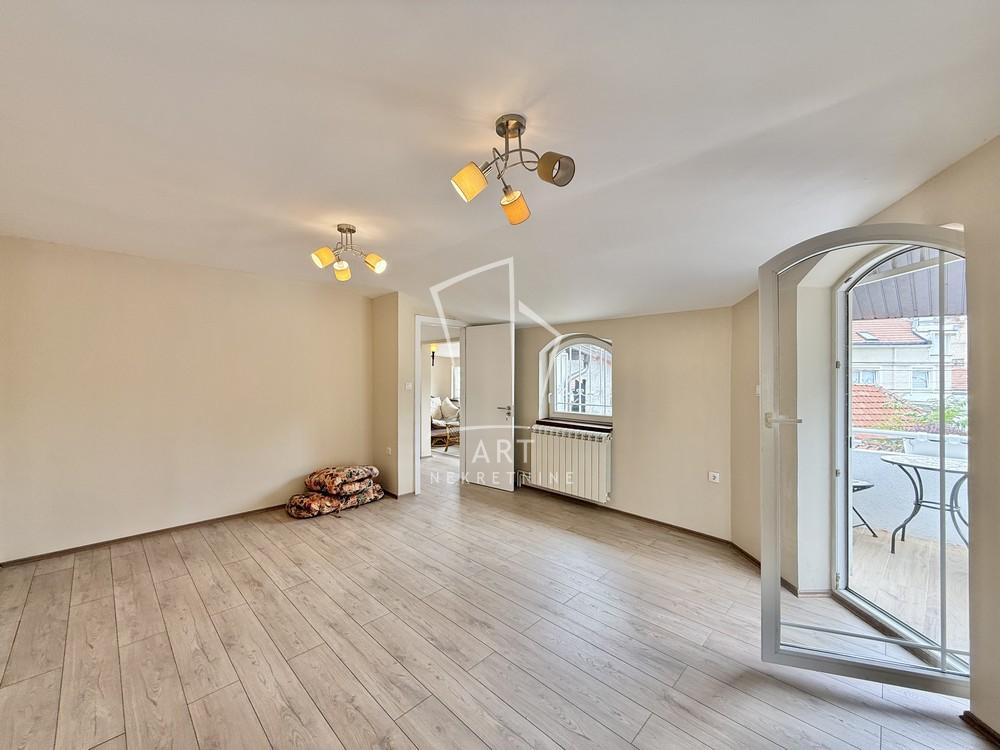 Slika 8 - Milana Vukosa,  Kuća za izdavanje, 118m2, 2.500€