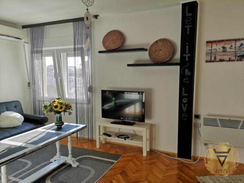 Slika 1 - Dvosoban stan za izdavanje, 50m2, 750€