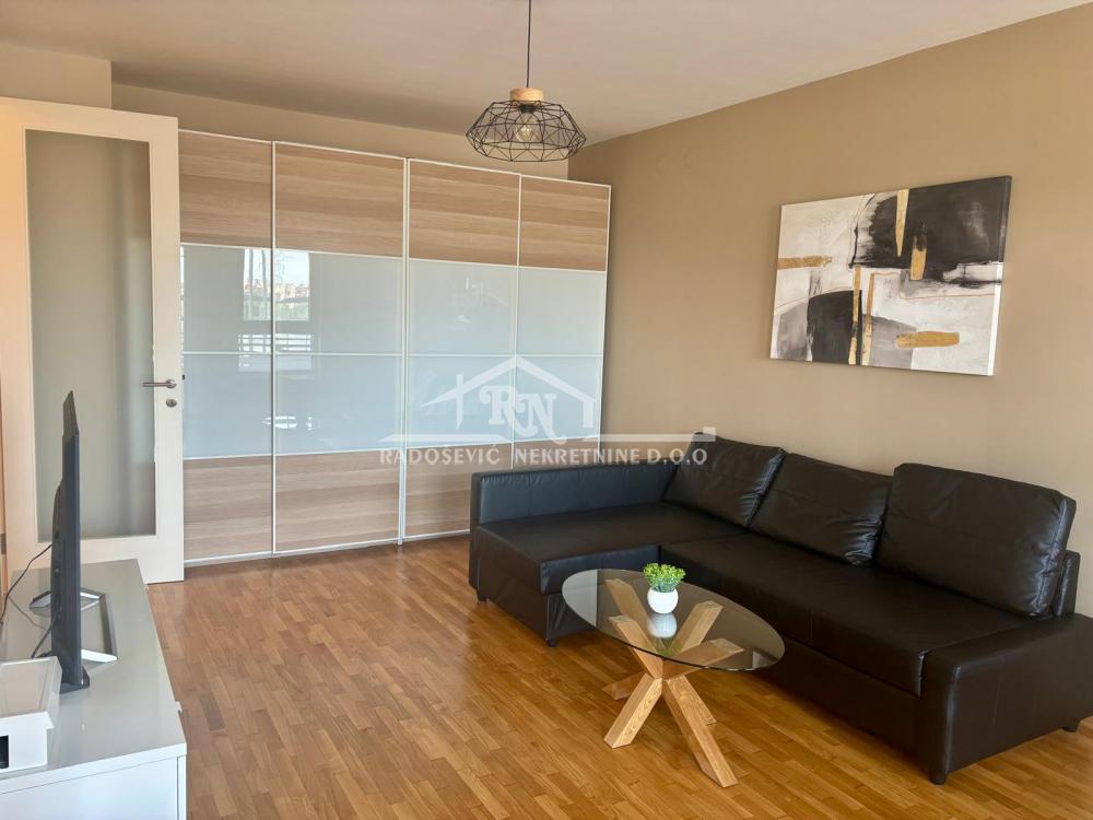 Slika 1 - Jurija Gagarina, Dvosoban stan za izdavanje, 62m2, 850€