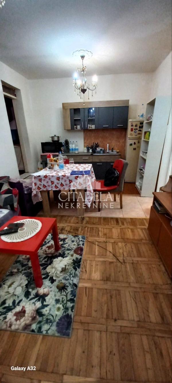 Slika 1 - Kneževačka, Dvoiposoban stan na prodaju, 42m2, 82.800€