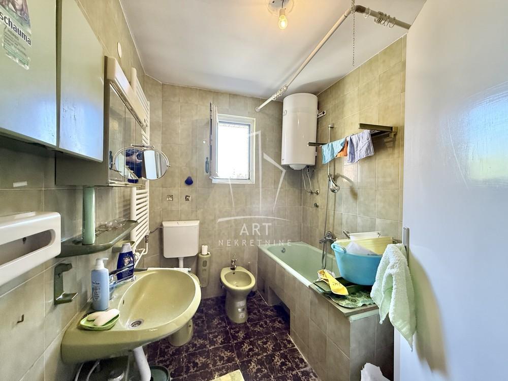 Slika 11 - Živote Marinkovića, Kuća za izdavanje, 124m2, 900€