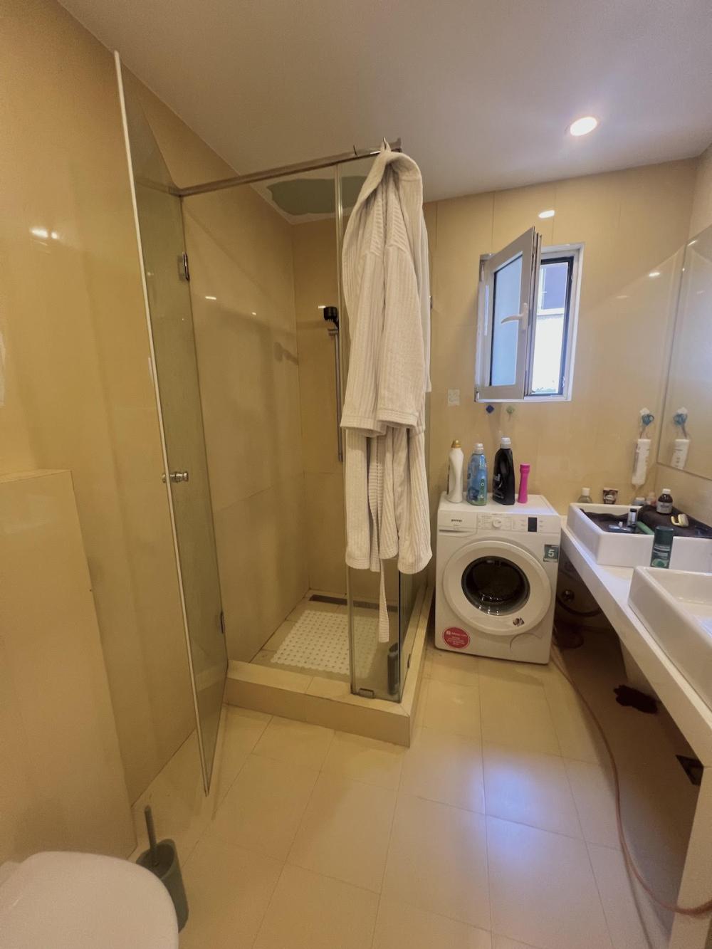 Slika 7 - Nikole Djurkovica, Troiposoban stan za izdavanje, 110m2, 1.500€