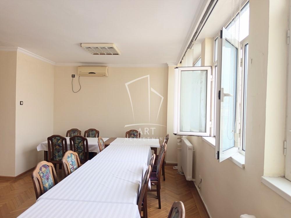 Slika 3 - Zmaj Jovina,  Lokal za izdavanje, 83m2, 1.000€