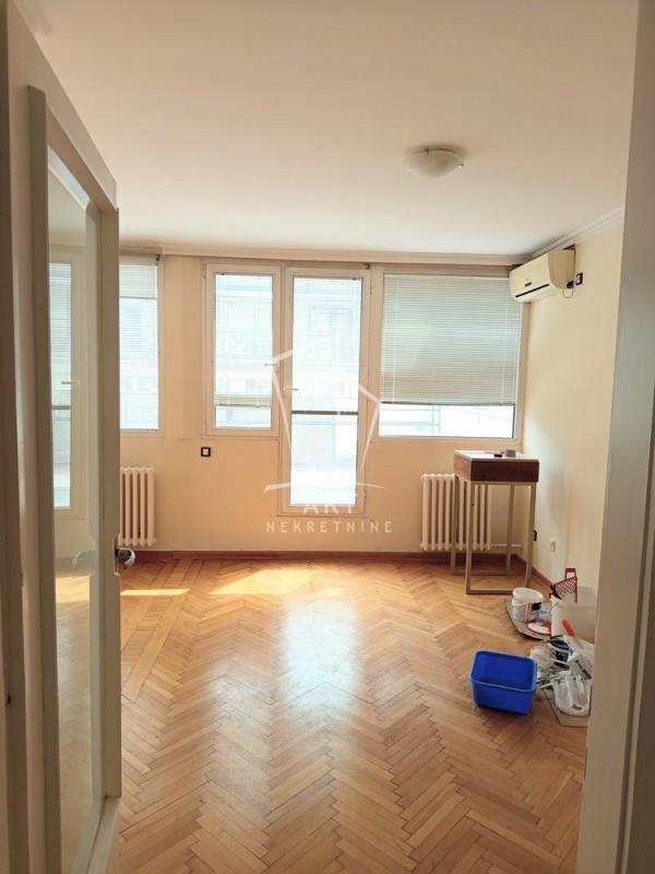 Slika 6 - Zmaj Jovina,  Lokal za izdavanje, 83m2, 1.000€