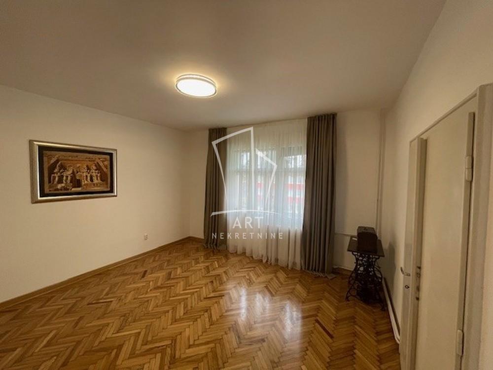 Slika 4 - Rajka Mitića,  Lokal za izdavanje, 84m2, 950€