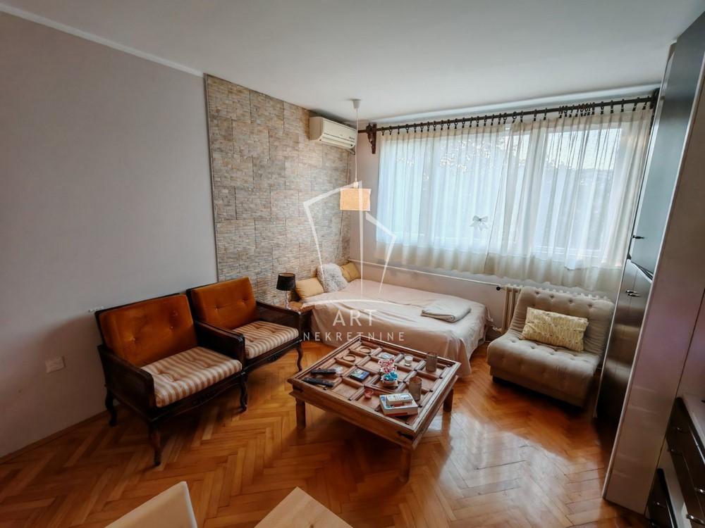 Slika 1 - Srpskih Udarnih Brigada, Jednoiposoban stan za izdavanje, 37m2, 450€