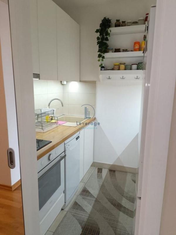 Slika 2 - Kruševačka, Trosoban stan za izdavanje, 65m2, 850€