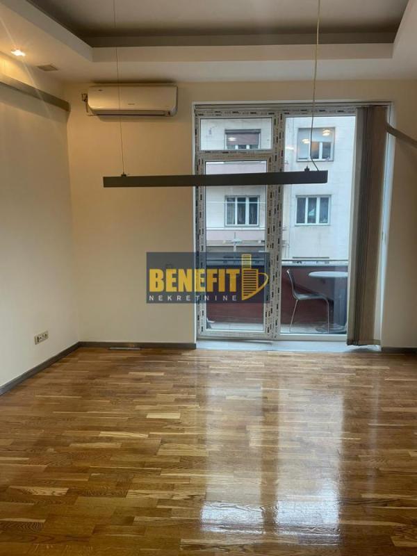 Glavna slika - Lokal za izdavanje, 37m2, 600€