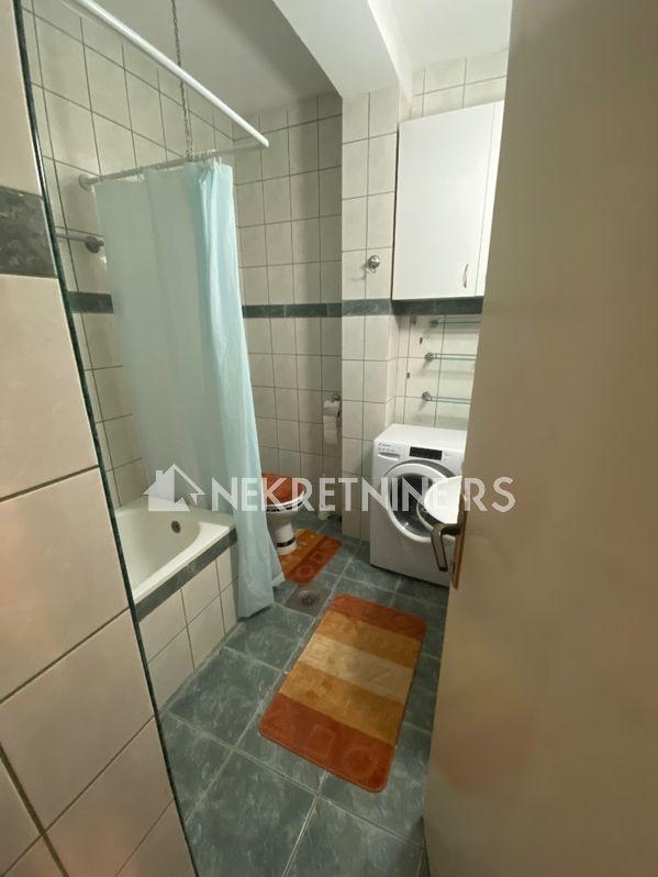 Slika 9 - Bukureška, Trosoban stan za izdavanje, 85m2, 650€