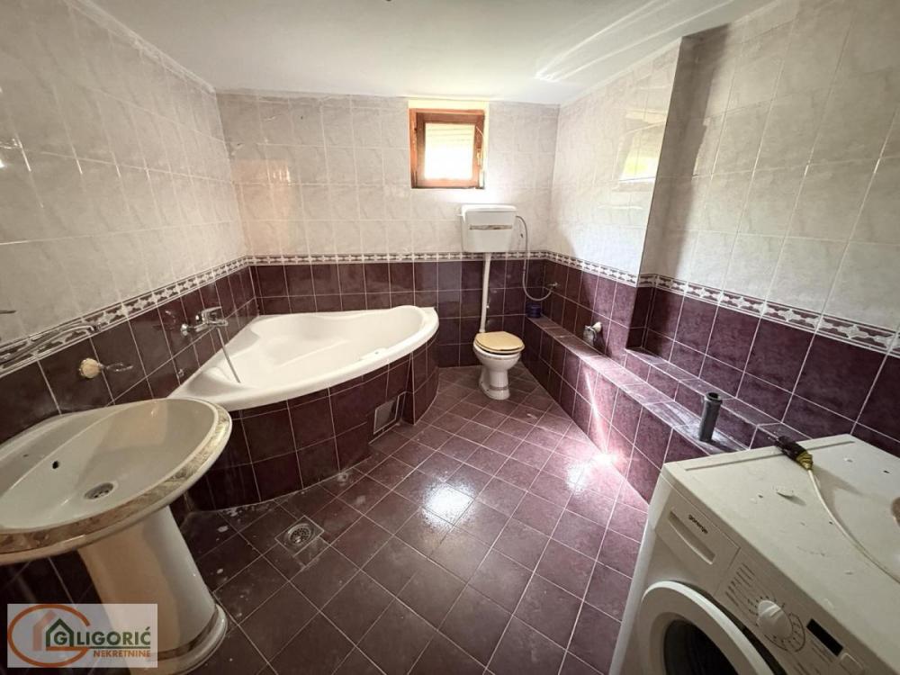 Slika 10 -  Kuća na prodaju, 270m2, 350.000€