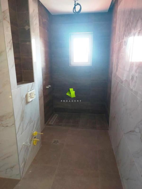 Slika 8 -  Lokal za izdavanje, 240m2, 2.400€