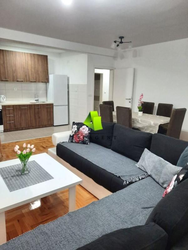 Glavna slika -Trosoban stan za izdavanje, 76m2, 450€