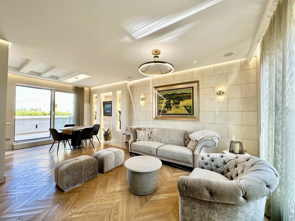 Slika 1 - Kosančićev Venac, Trosoban stan za izdavanje, 50m2, 2.800€