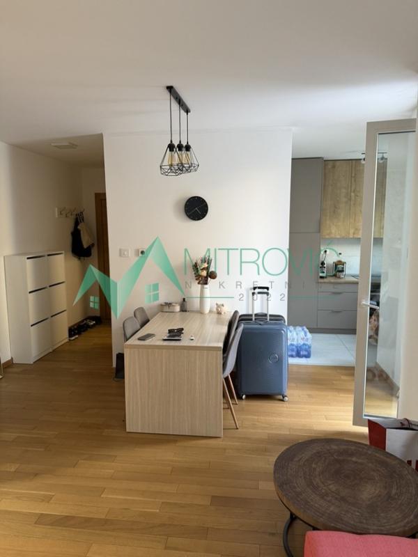 Slika 1 - Dvoiposoban stan za izdavanje, 68m2, 900€