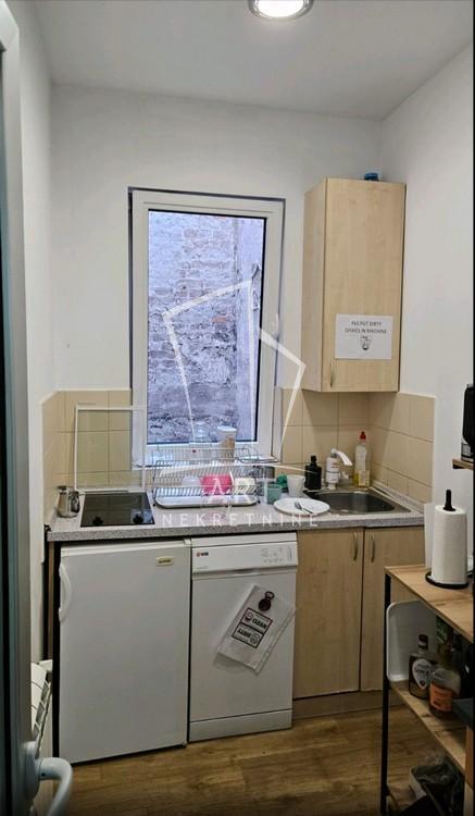 Slika 5 - Terazije,  Lokal za izdavanje, 130m2, 1.800€