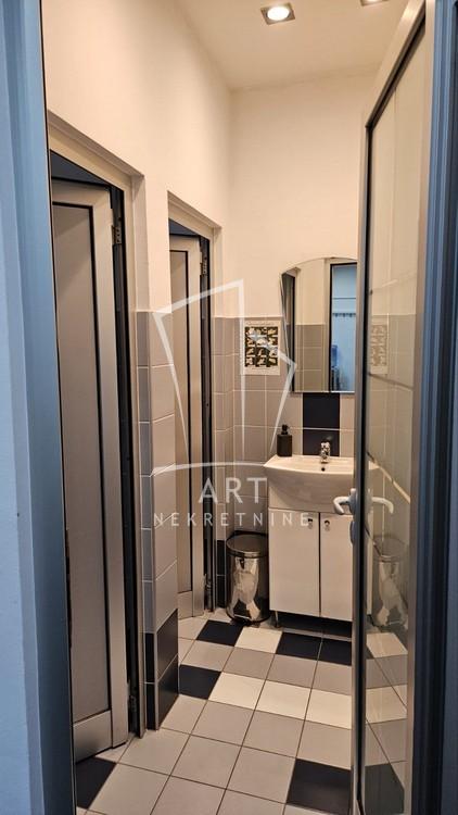 Slika 8 - Terazije,  Lokal za izdavanje, 130m2, 1.800€