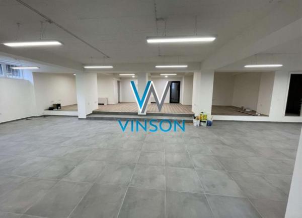 Slika 4 - Novosadskog sajma,  Lokal za izdavanje, 212m2, 2.000€