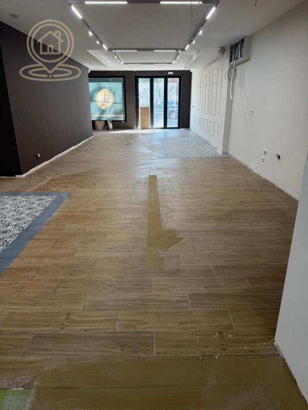 Slika 3 -  Lokal za izdavanje, 230m2, 4.400€