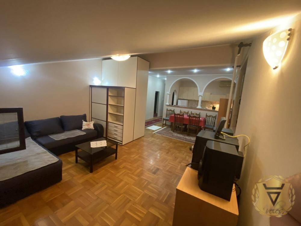 Glavna slika -Trosoban stan za izdavanje, 85m2, 650€