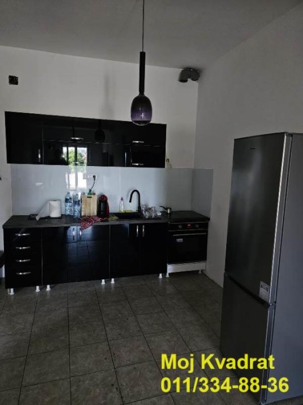 Slika 3 - Trosoban stan za izdavanje, 92m2, 800€