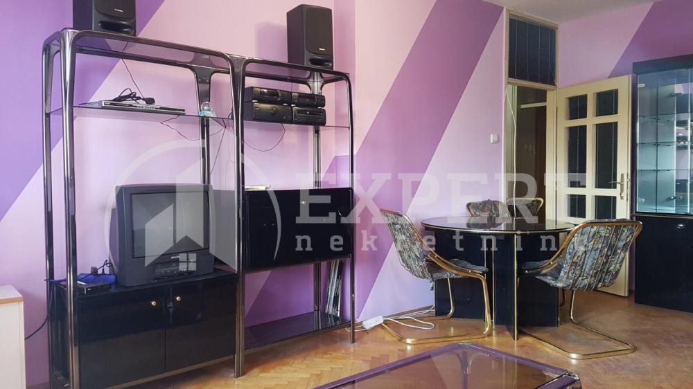 Slika 4 - Sinđelićev trg, Troiposoban stan za izdavanje, 77m2, 360€